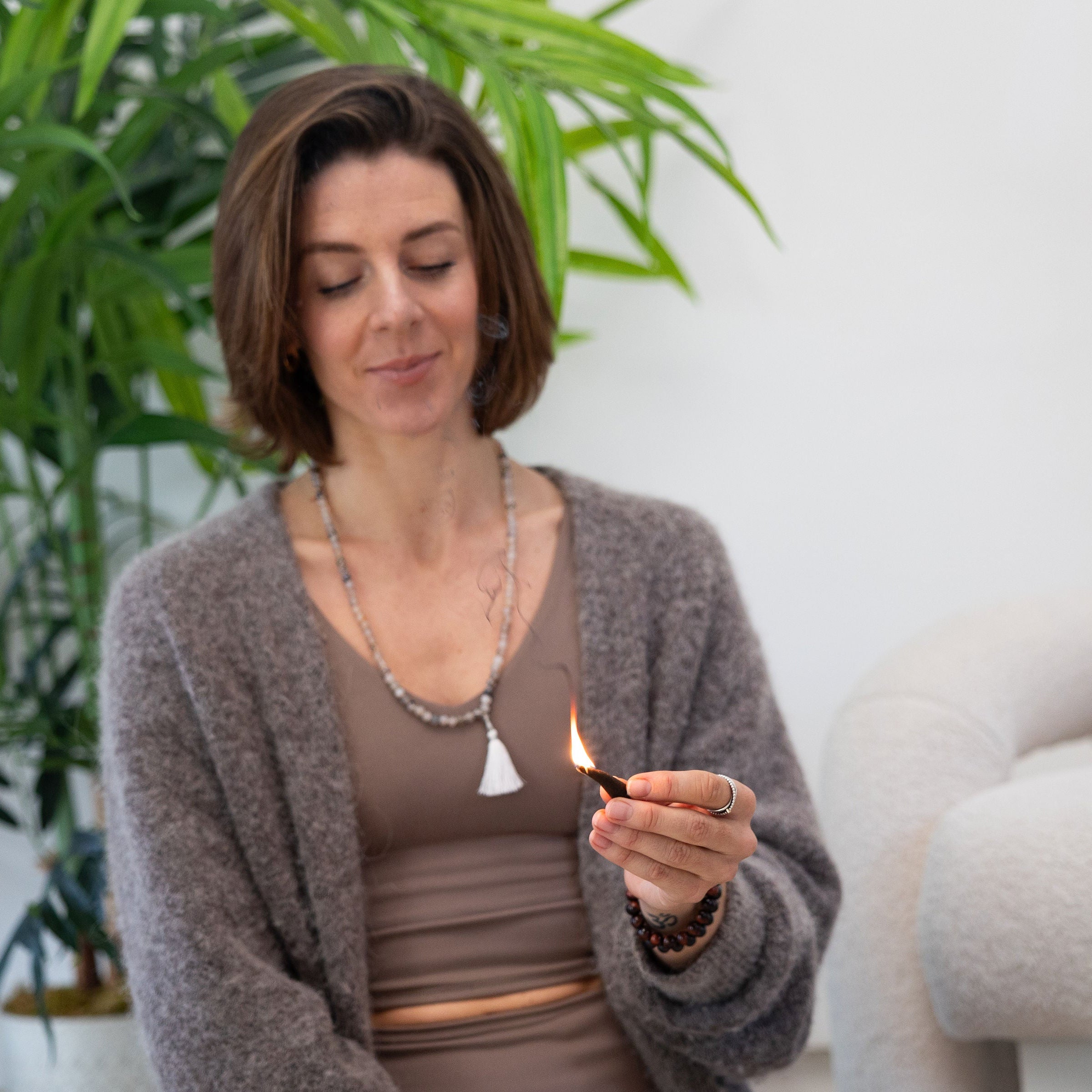 Phool Nagchampa Incense cones by Maya Shanti Yoga 